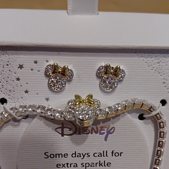 Disney Silver Charm Bracelet Dainty Jewelry - Picture 2 of 3